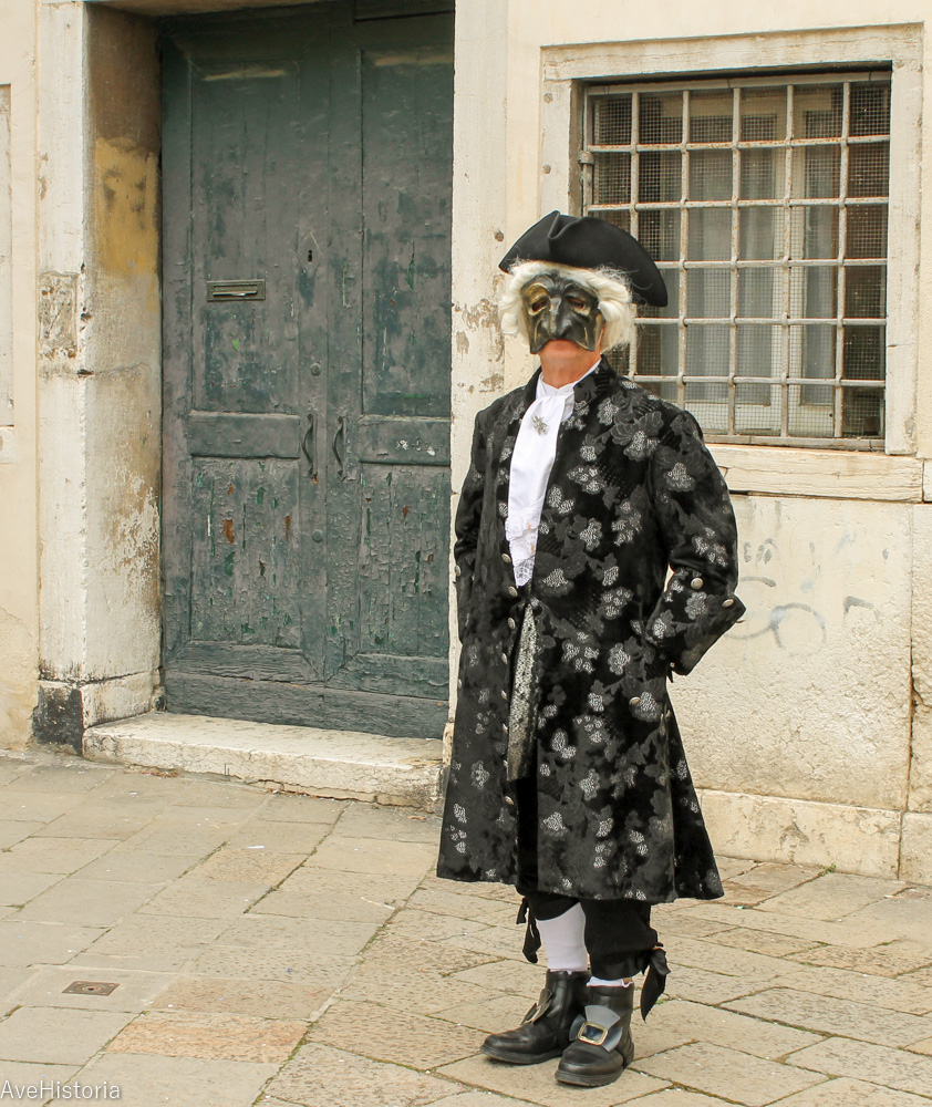 Carnavalul din Venetia, masca arlecchino