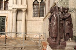 Copia statuii de porfir a tetrarhilor, venetia
