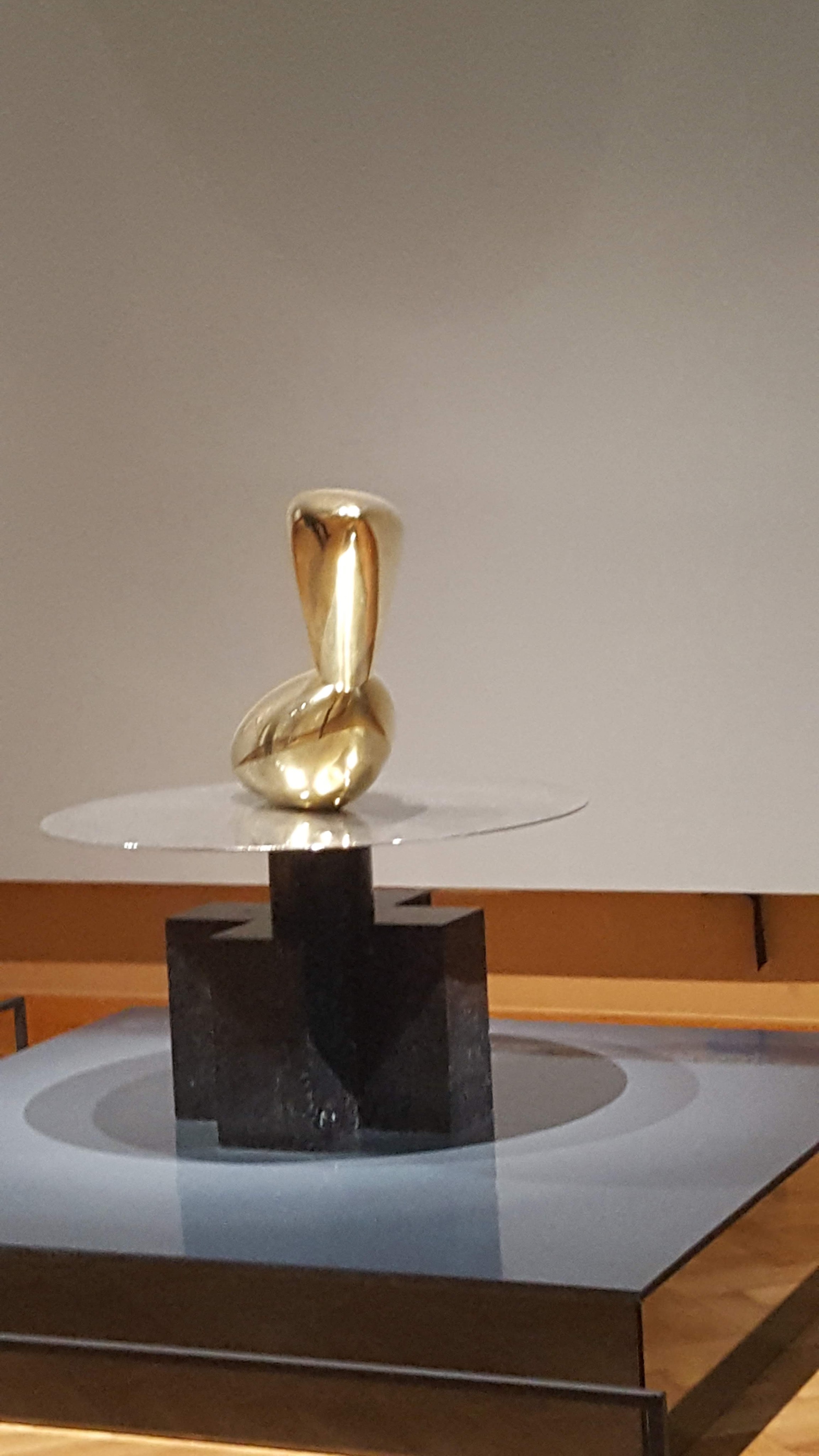 Leda, Brancusi